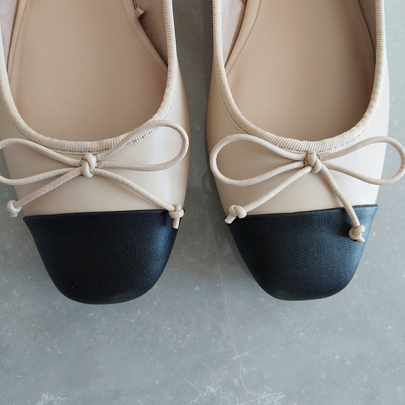 LOFT Women's Cream and Black Ballet Flats - Picture 4 of 6